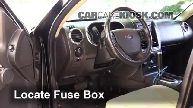 2008 Ford Explorer Sport Trac XLT 4.0L V6 Fusible (intérieur) Remplacement